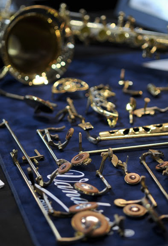 Réparation d'instruments à vent à l'Atelier Christophe Devillaire à Lyon